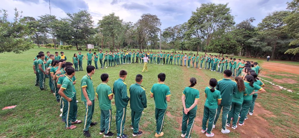 Cultivando el futuro: Empoderando a los jóvenes del Centro Educativo Familiar Agrícola (CEFA)